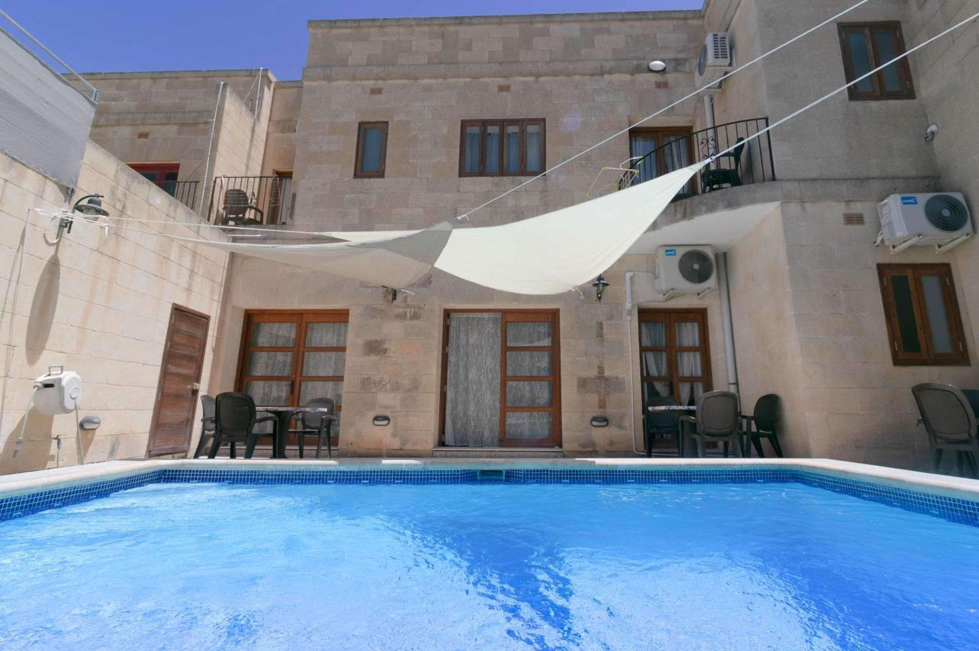 Villa Hollies Qala Exterior foto